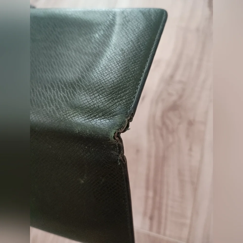 Authentic Louis Vuitton, Green Taiga Long Wallet